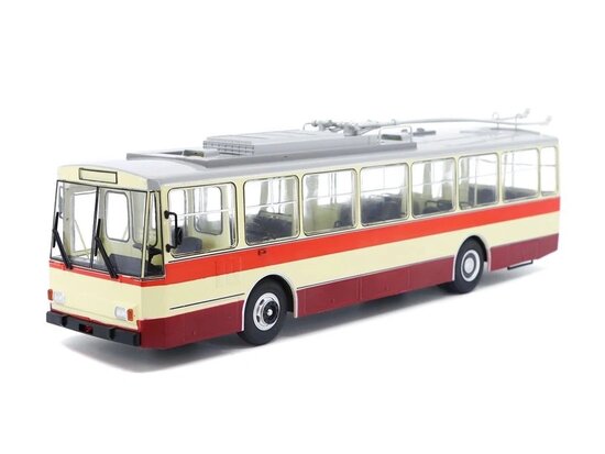 Škoda 14TR Trolejbus Pardubice          