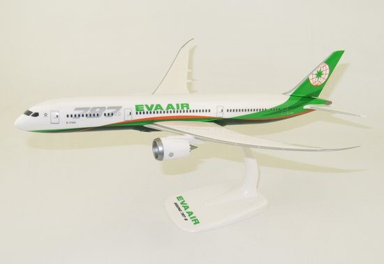 Boeing 787-9 Dreamliner Eva Air B-17881