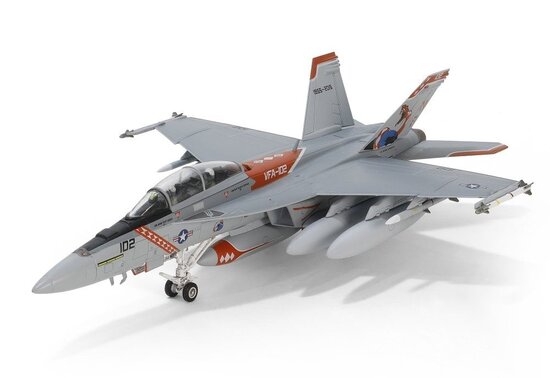 F18F Super Hornet USN Diamondbacks, NF102, NAS Atsugi F18F Super Hornet USN Diamondbacks, NF102, NAS Atsugi