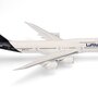 herpa-wings-531283-001-boeing-747-8i-lufthansa-d-abyc-x89-195064_1