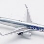 inflight-200-if752aa0832p-boeing-757-223-oneworld-american-airlines-n174aa--polished-xb0-200278_3 inflight-200-if752aa0832p-boeing-757-223-oneworld-american-airlines-n174aa--polished-xb0-200278_3