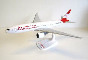 Boeing 777-200ER Austrian 