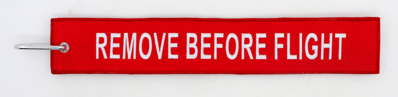 Keyholder with REMOVE BEFORE FLIGHT on both sides, red background large Keyholder with REMOVE BEFORE FLIGHT on both sides, red background large